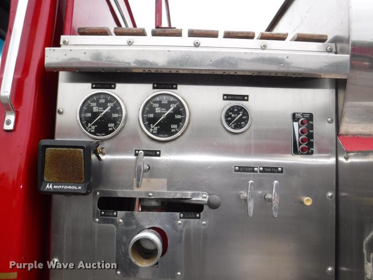 image for item DB3924 1984 Ford L8501 Louisville 101 tanker fire truck
