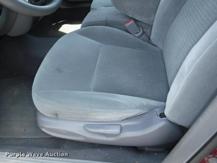 image for item DB3951 2005 Ford Taurus SE