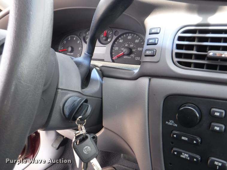 image for item DB3951 2005 Ford Taurus SE