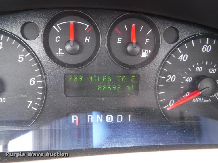 image for item DB3951 2005 Ford Taurus SE