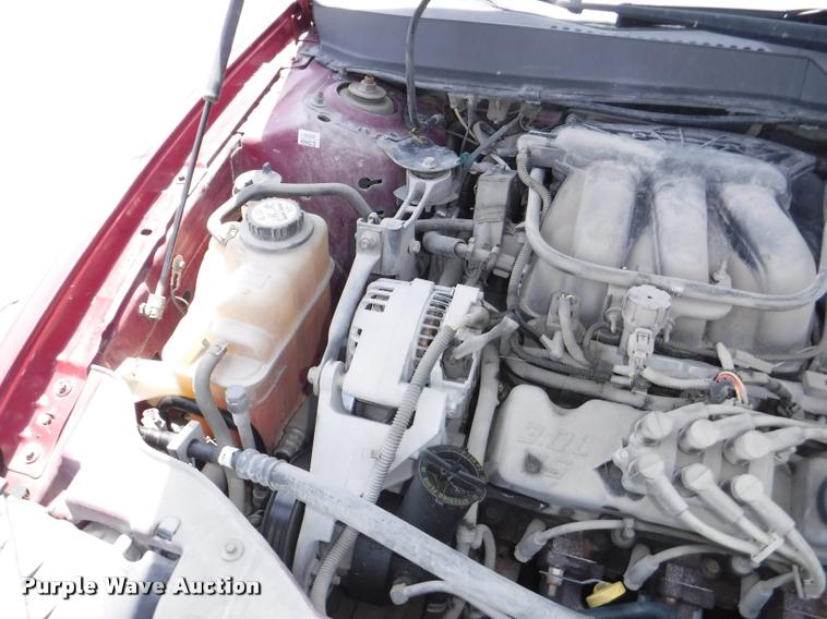 image for item DB3951 2005 Ford Taurus SE