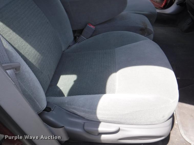 image for item DB3951 2005 Ford Taurus SE