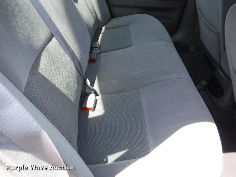 image for item DB3951 2005 Ford Taurus SE