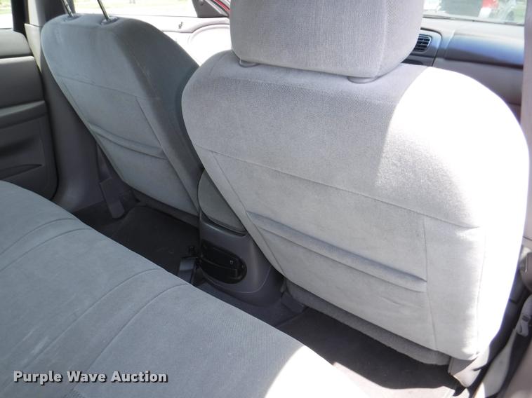 image for item DB3951 2005 Ford Taurus SE