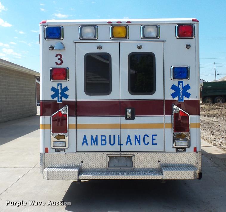 image for item DD9437 2009 Chevrolet Express 3500 ambulance