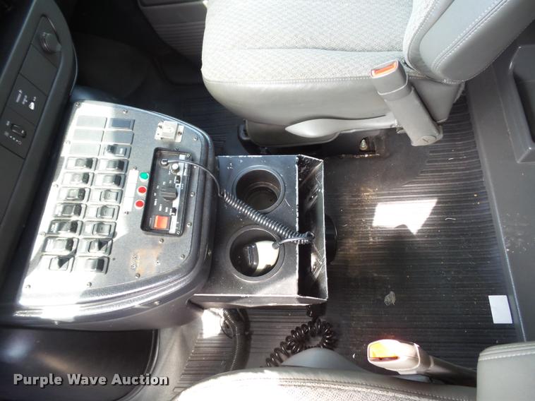 image for item DD9437 2009 Chevrolet Express 3500 ambulance