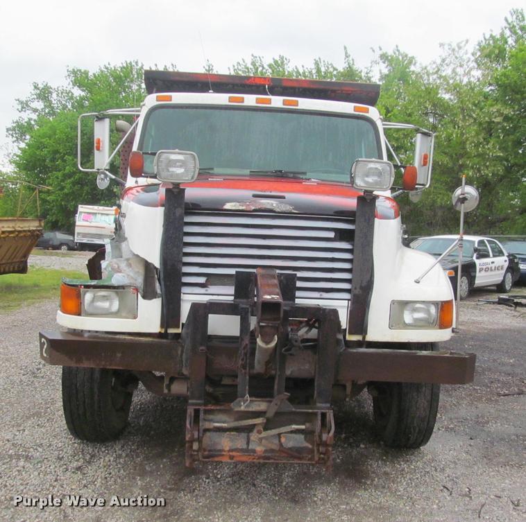 image for item DG9463 1991 International 4900 dump truck