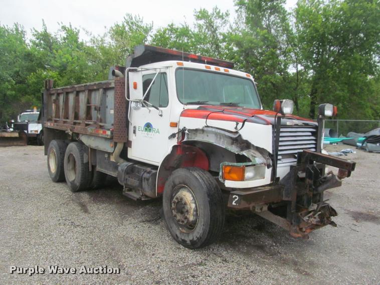 image for item DG9463 1991 International 4900 dump truck