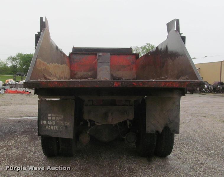 image for item DG9463 1991 International 4900 dump truck