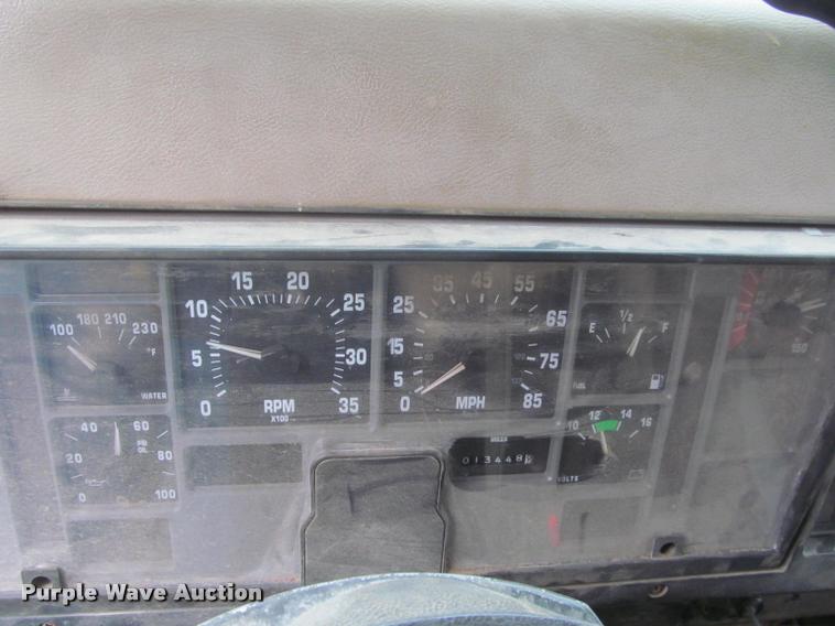 image for item DG9463 1991 International 4900 dump truck