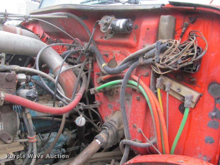 image for item DG9463 1991 International 4900 dump truck