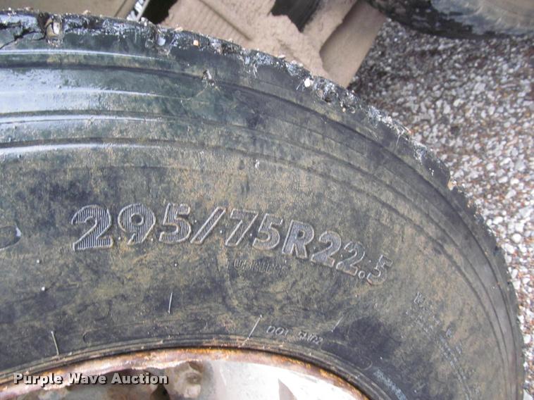 image for item DG9463 1991 International 4900 dump truck