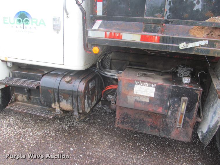 image for item DG9463 1991 International 4900 dump truck