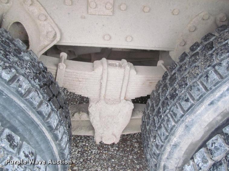 image for item DG9463 1991 International 4900 dump truck