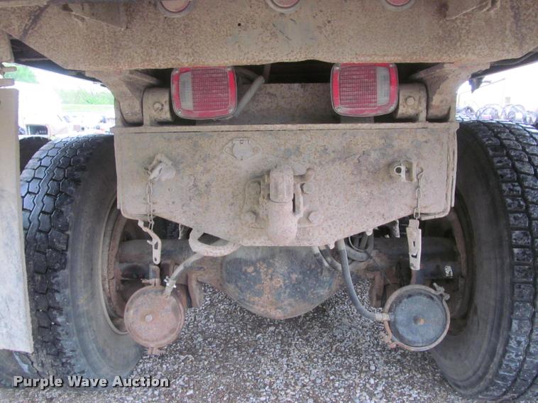 image for item DG9463 1991 International 4900 dump truck