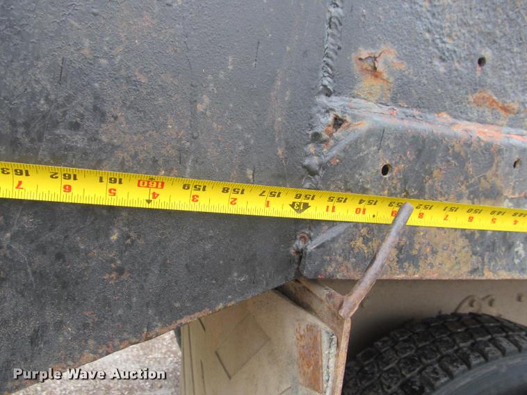 image for item DG9463 1991 International 4900 dump truck