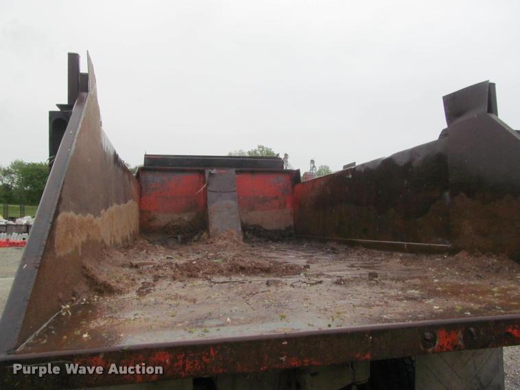 image for item DG9463 1991 International 4900 dump truck