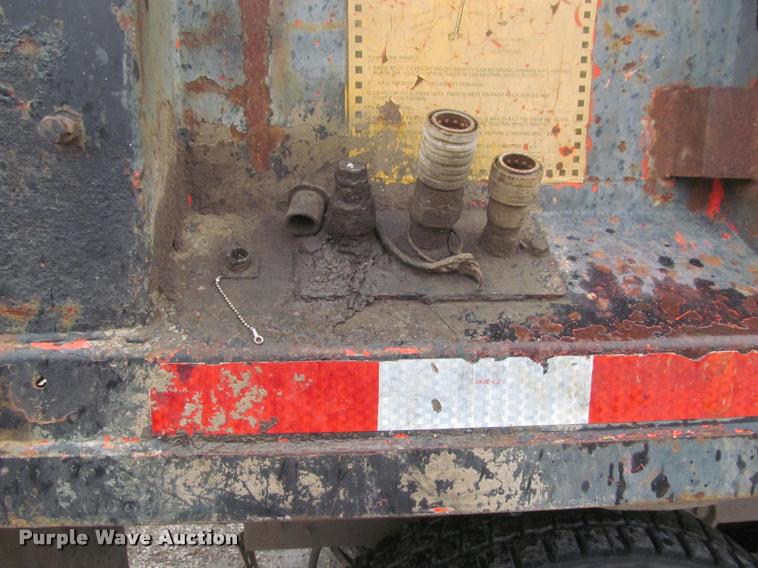 image for item DG9463 1991 International 4900 dump truck