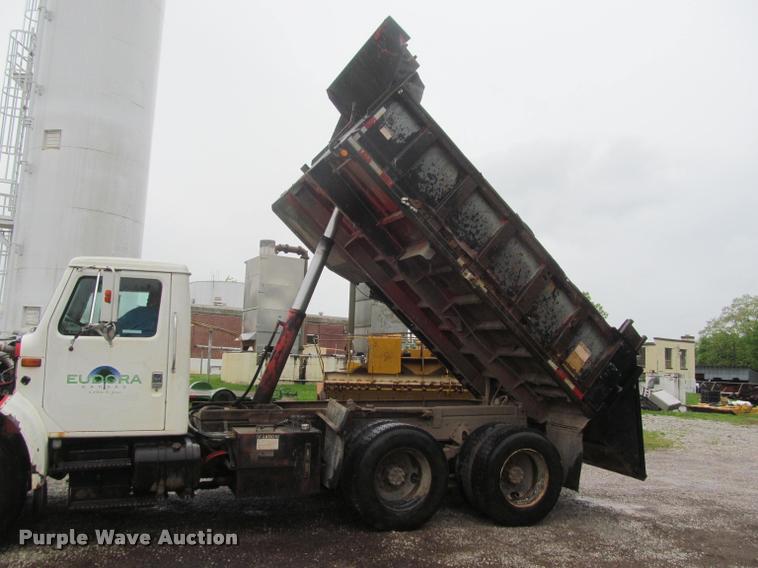 image for item DG9463 1991 International 4900 dump truck