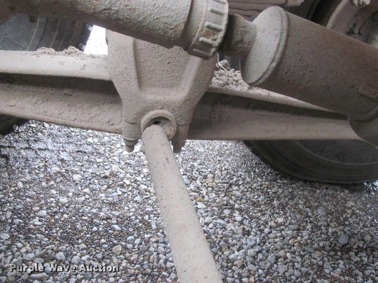 image for item DG9463 1991 International 4900 dump truck