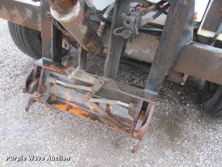 image for item DG9463 1991 International 4900 dump truck