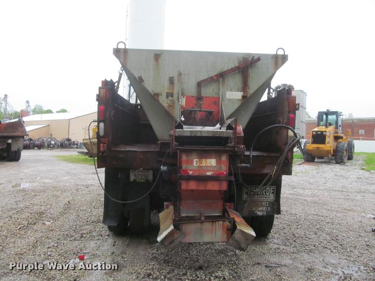 image for item DG9464 1993 International 4900 dump truck