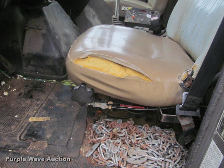 image for item DG9464 1993 International 4900 dump truck