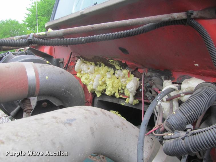 image for item DG9464 1993 International 4900 dump truck