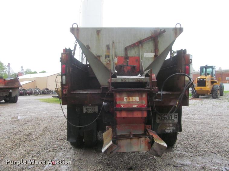 image for item DG9464 1993 International 4900 dump truck