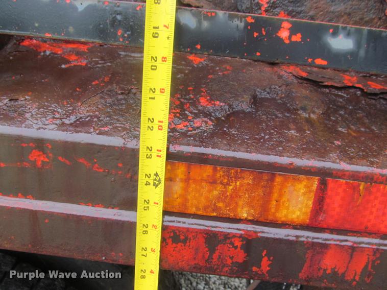 image for item DG9464 1993 International 4900 dump truck