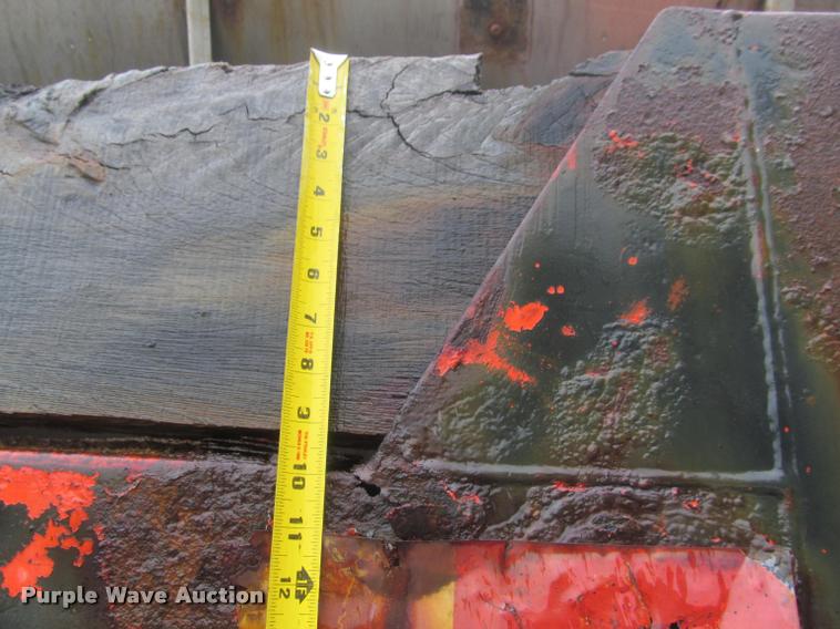 image for item DG9464 1993 International 4900 dump truck