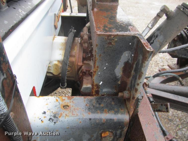 image for item DG9464 1993 International 4900 dump truck