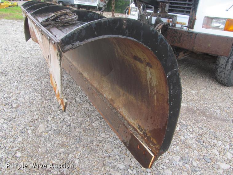 image for item DG9464 1993 International 4900 dump truck