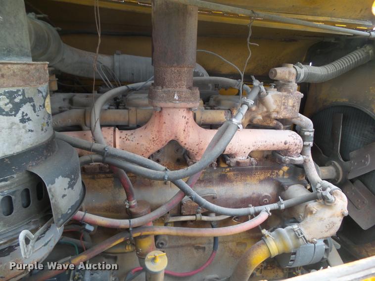 image for item DH9259 1962 Oshkosh M-490-6 tow truck