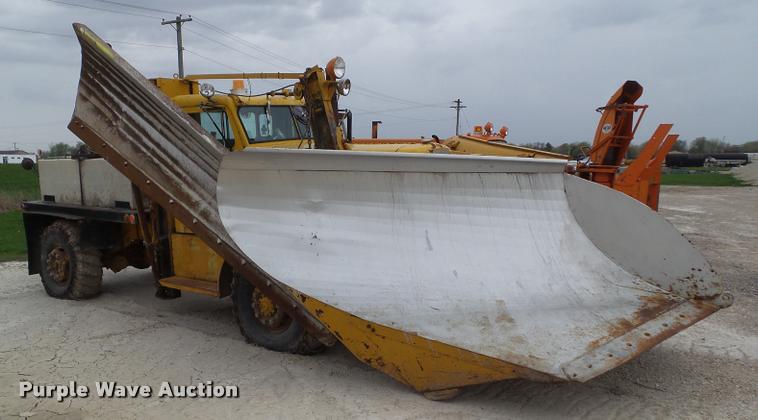 image for item DH9260 1960 Oshkosh W-B-906 flatbed truck