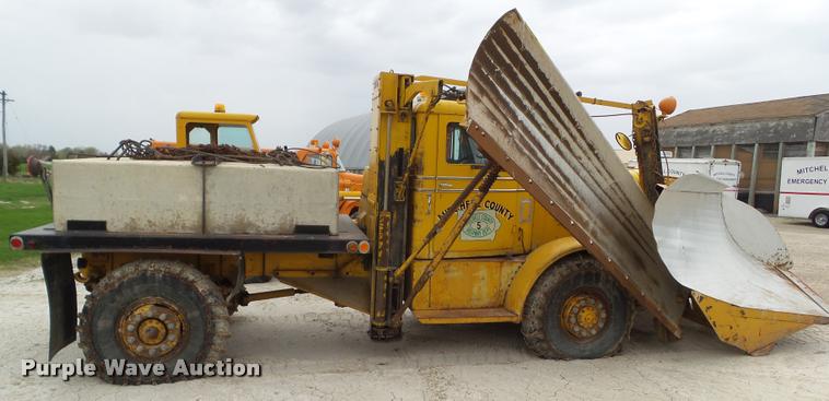 image for item DH9260 1960 Oshkosh W-B-906 flatbed truck