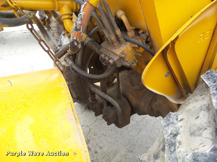 image for item DH9261 Lull SP-210FT Cyclone broom