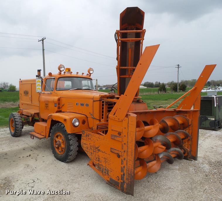 image for item DH9262 1975 FWD KB4-1116 snow thrower truck