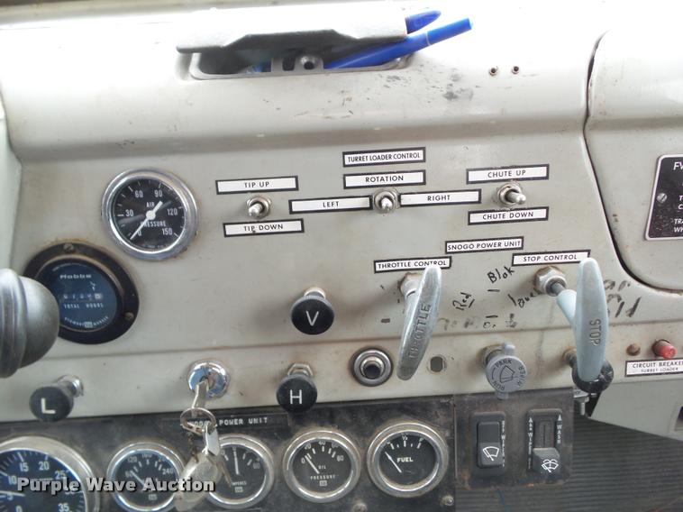 image for item DH9262 1975 FWD KB4-1116 snow thrower truck