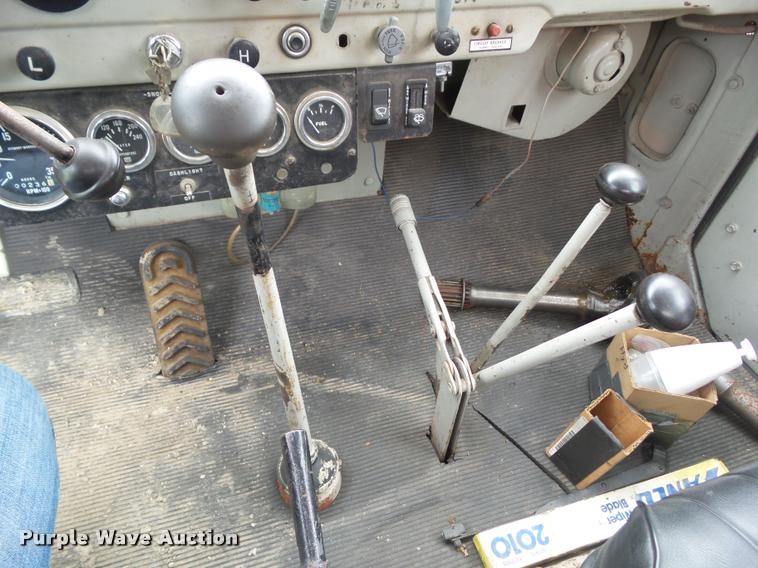 image for item DH9262 1975 FWD KB4-1116 snow thrower truck