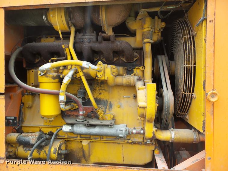 image for item DH9262 1975 FWD KB4-1116 snow thrower truck