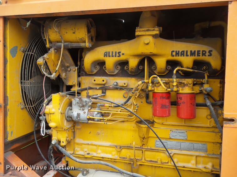 image for item DH9262 1975 FWD KB4-1116 snow thrower truck