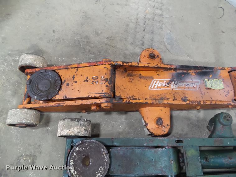 image for item DH9265 (2) floor jacks