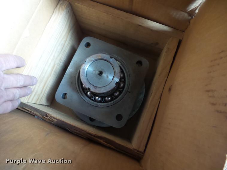 image for item DH9268 Oshkosh parts