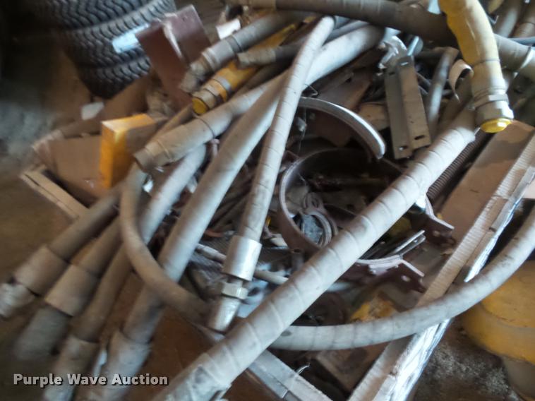 image for item DH9272 1976 to 1978 Caterpillar 140 parts