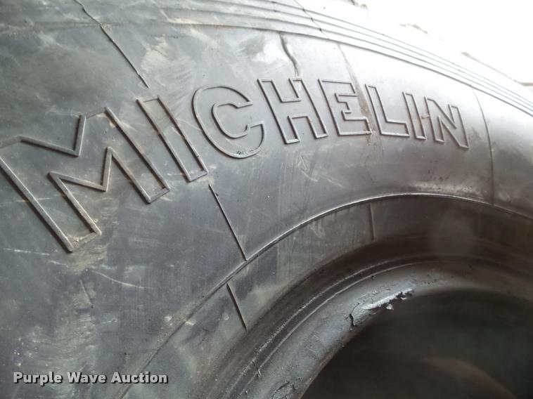 image for item DH9273 (4) Michelin 16.00R24 tires