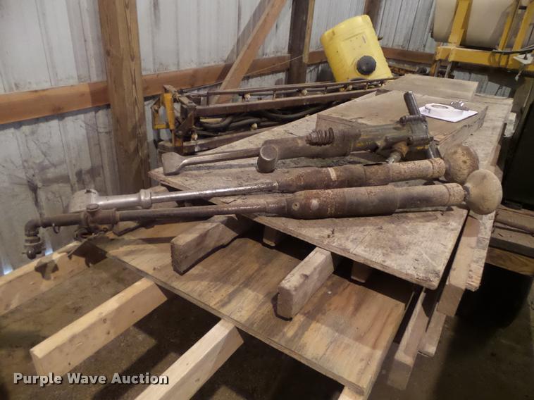 image for item DH9274 Joy air compressor