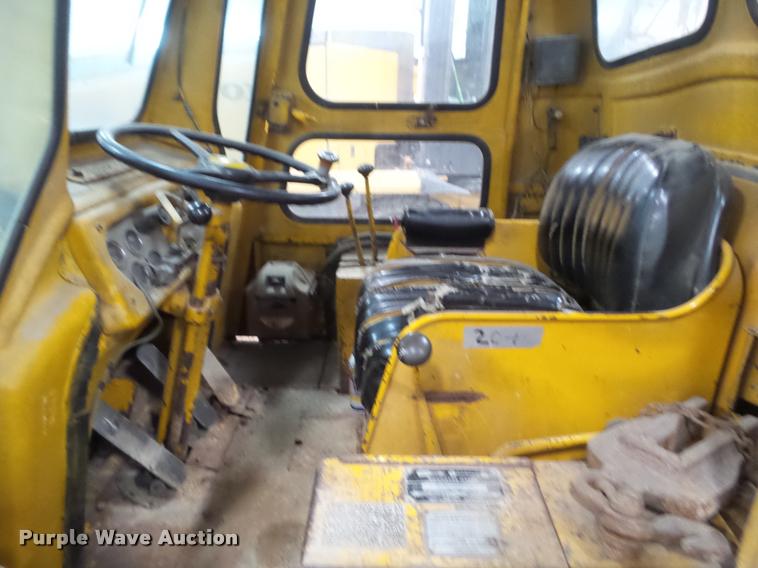 image for item DH9280 1967 Caterpillar 922B wheel loader