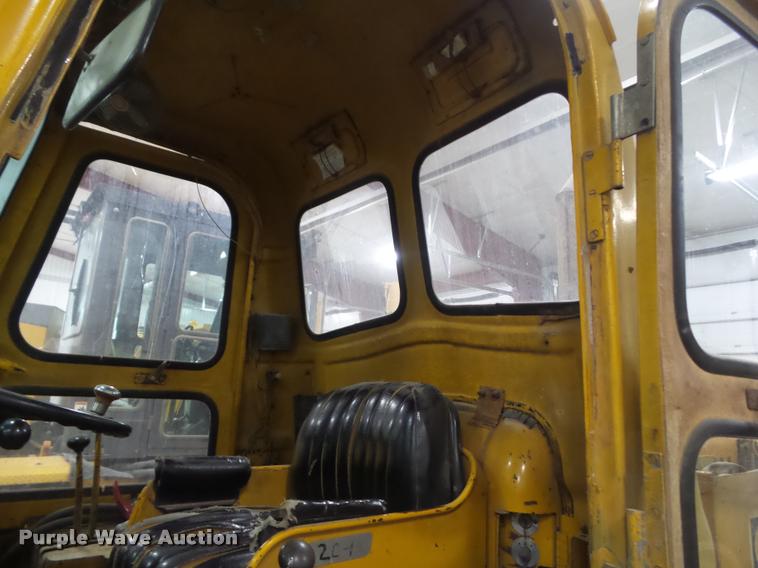 image for item DH9280 1967 Caterpillar 922B wheel loader