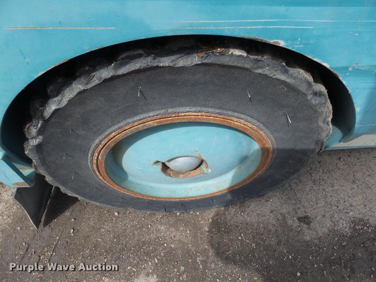 image for item DH9617 Tennant 95AA sweeper